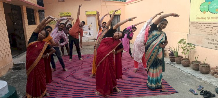 लइकेरा प्रखण्ड अंचल में मनी योग दिवस 