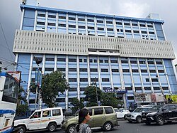 गोदाम की छत गिरने से 3 लोगों की मौत हो गई